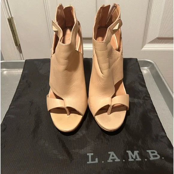 Lamb heel! 71/2 - Picture 8 of 11